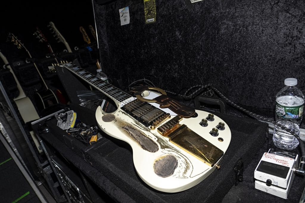 Devon Allman and Donavon Frankenreiter Attempt To Set World Record