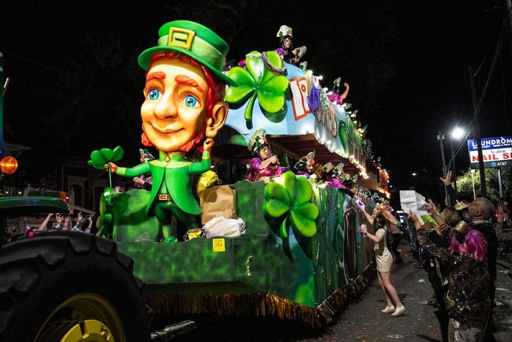 Krewe Of Cleopatra Dazzles With Happy Hour 
