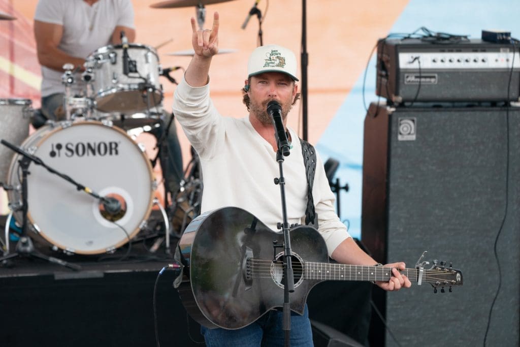 Chris Lane Talks Find Another Bar Tour