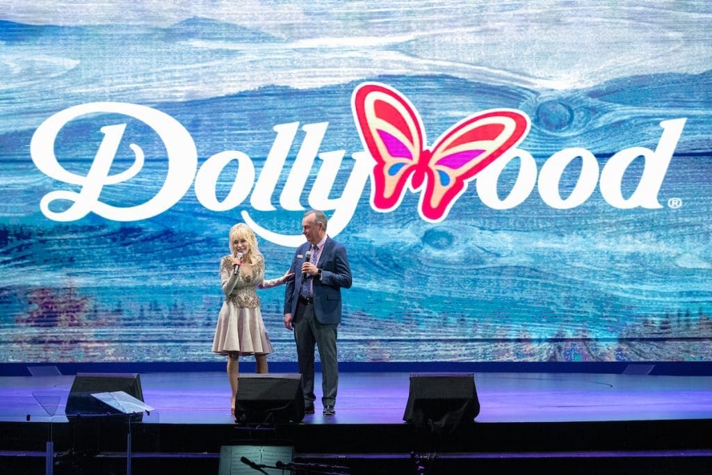 Dolly Parton Welcomes Season Pass Holders To Dollywood 