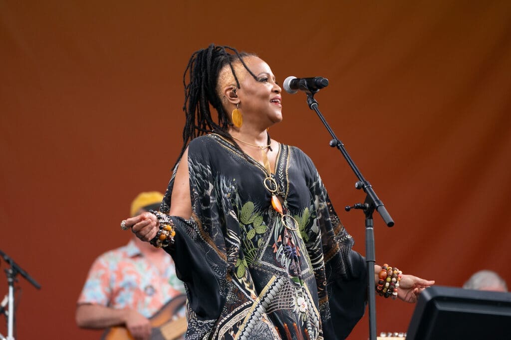 New Orleans Jazz Fest Pays Tribute To Jimmy Buffett