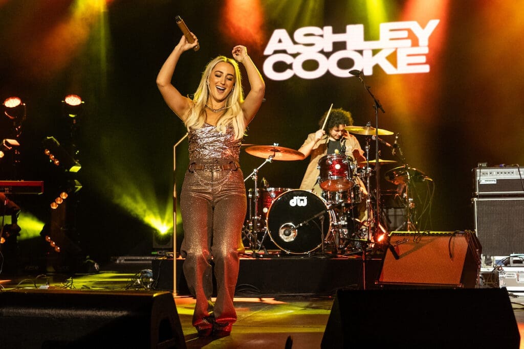 Ashley Cooke & Joe Jonas Surprise CRS Crowd
