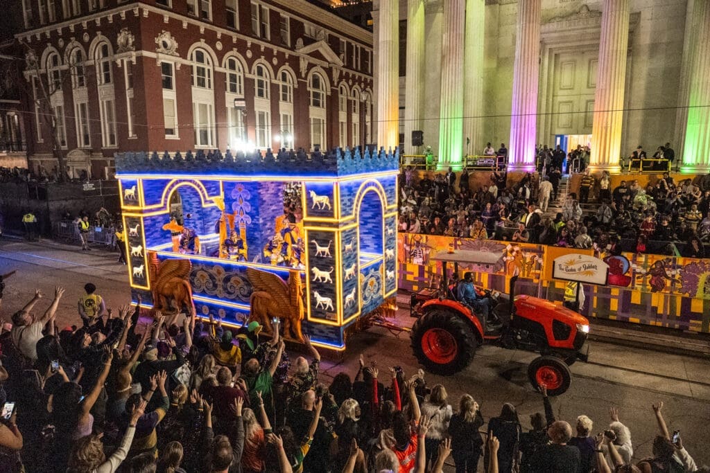 Babylon’s Enchanting 2025 Mardi Gras Parade